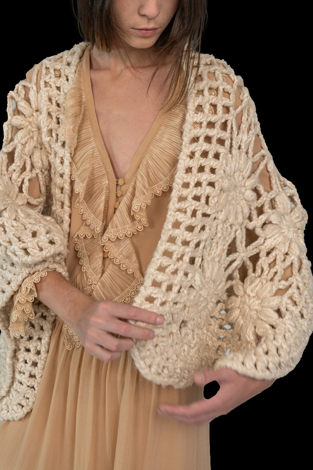 Casaqueto Creme Crochê