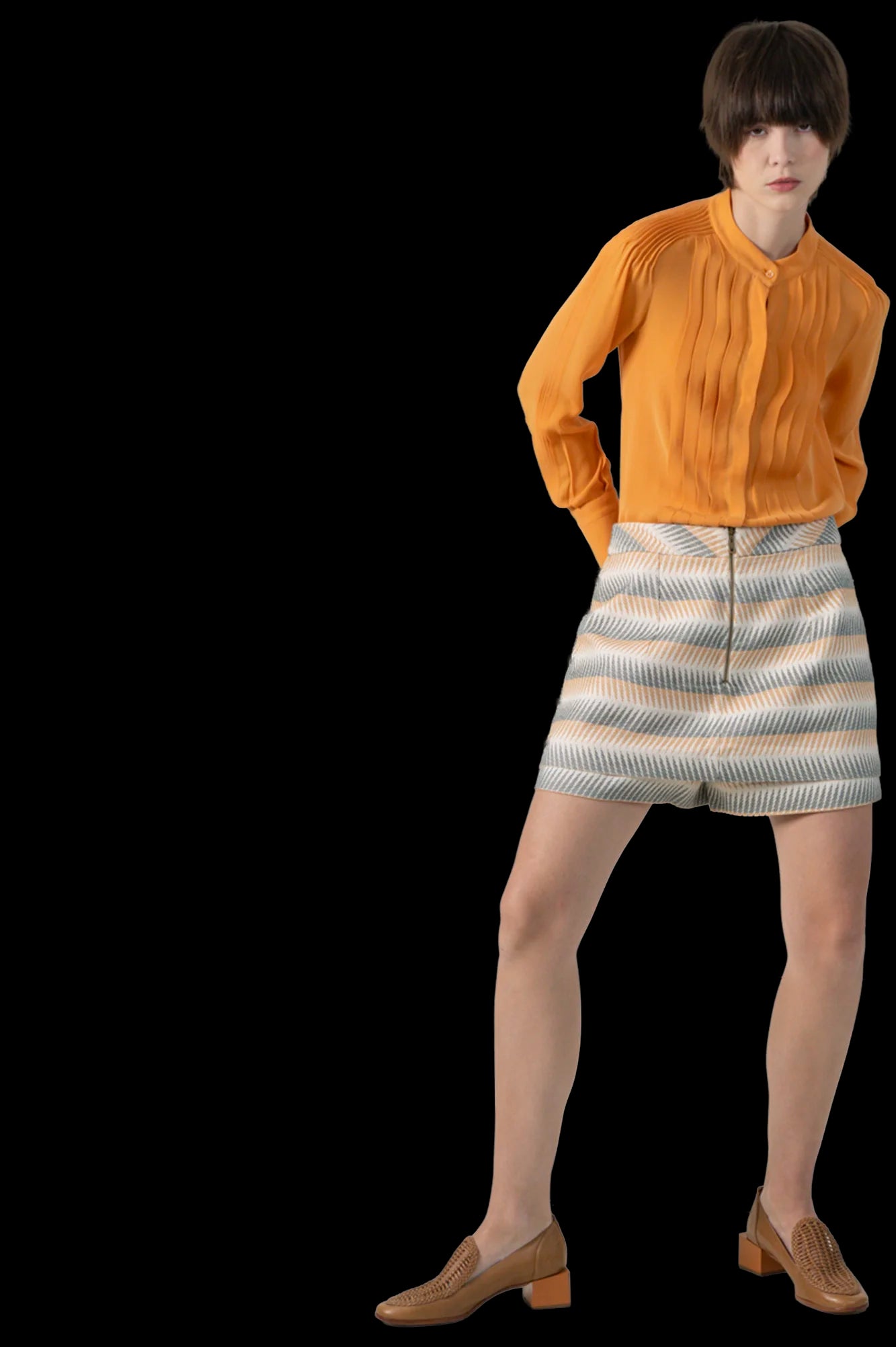 Camisa Laranja Detalhe