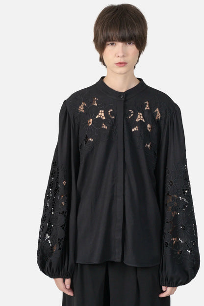 Camisa Preta Bordada Marie Mercié