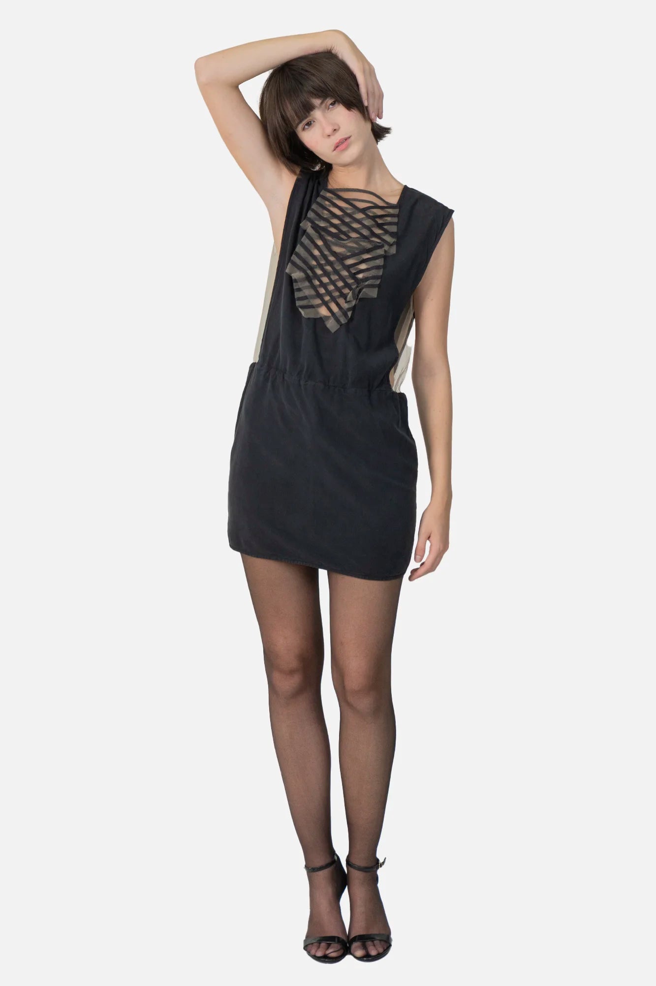 Vestido Preto Detalhe