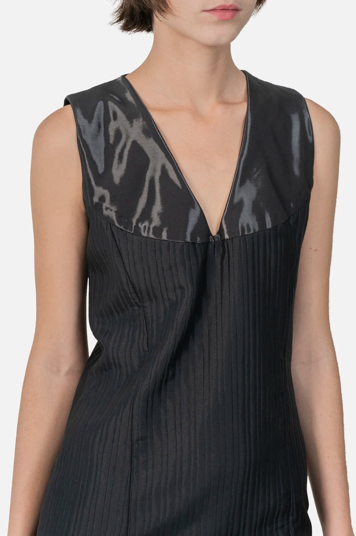 Vestido Preto Detalhe
