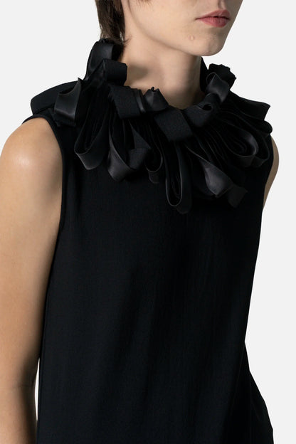 Blusa preta Babado Giorgio Armani