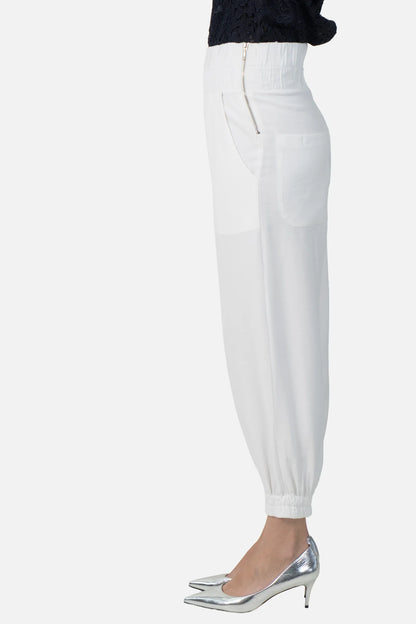 Calça Branca Detalhe Garimpo Adda