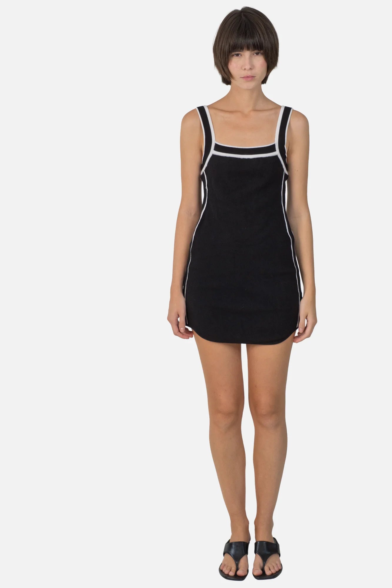 Vestido Preto Detalhe
