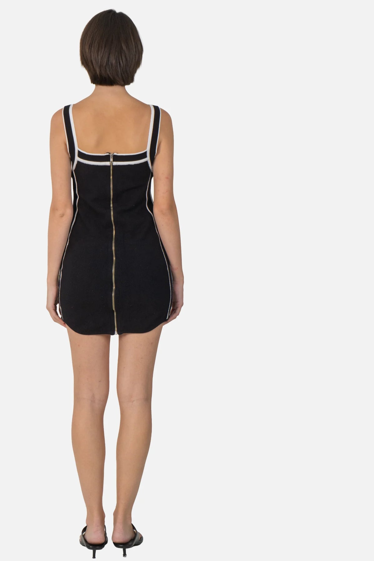 Vestido Preto Detalhe