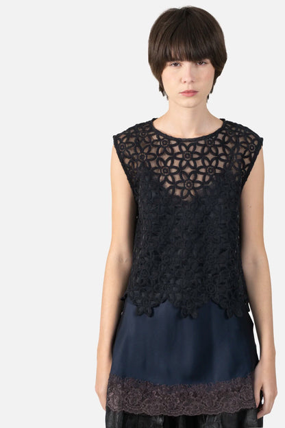 Blusa Preta Bordada Mixed