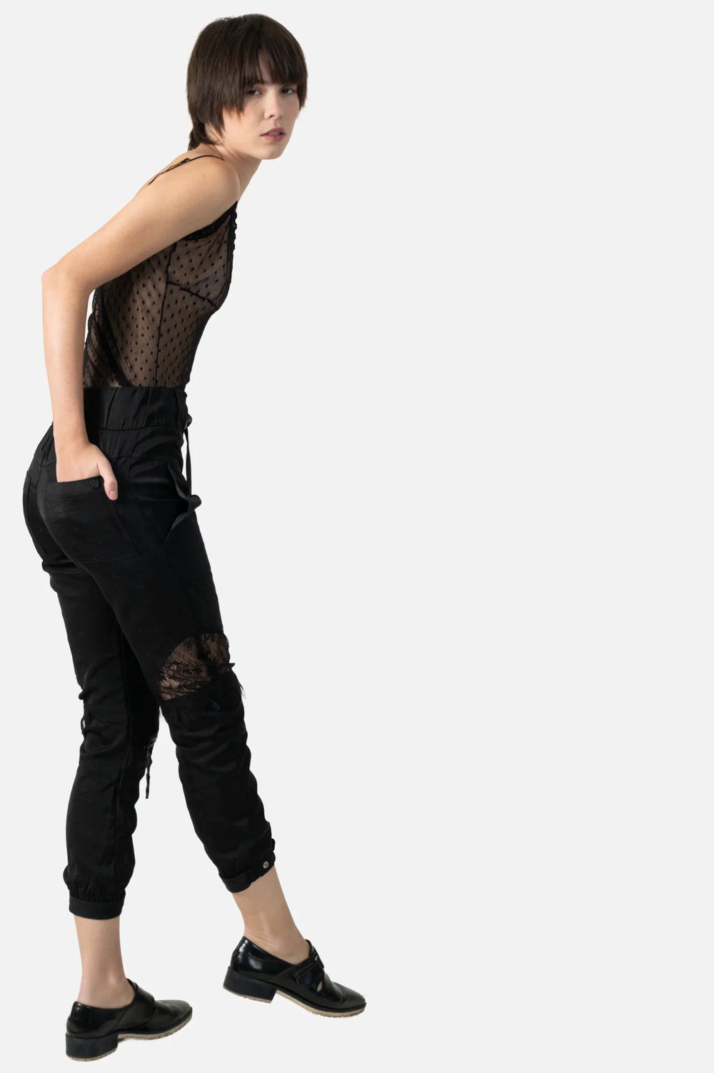 Calça Preta Detalhe