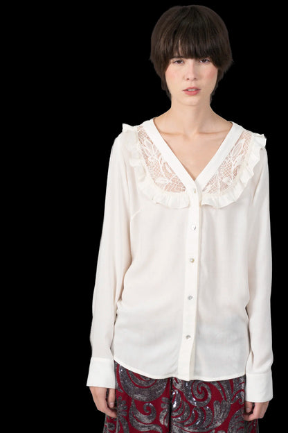 Camisa off Detalhe Carol Bassi