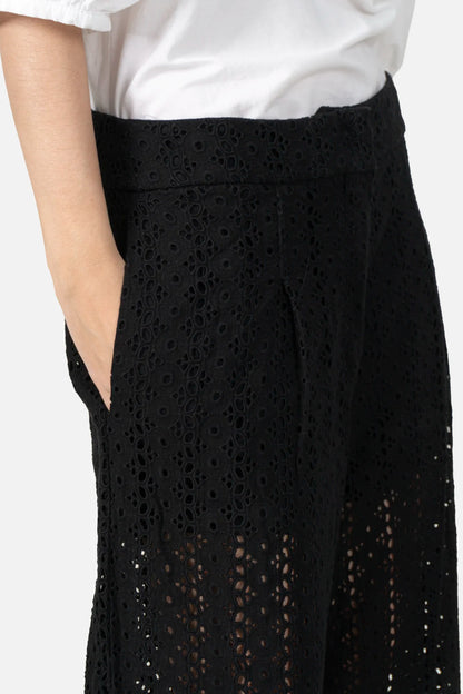 Calça Preta Renda Garimpo Adda