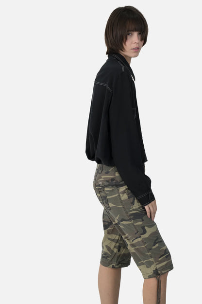 Bermuda Camuflada Detalhe Garimpo Adda