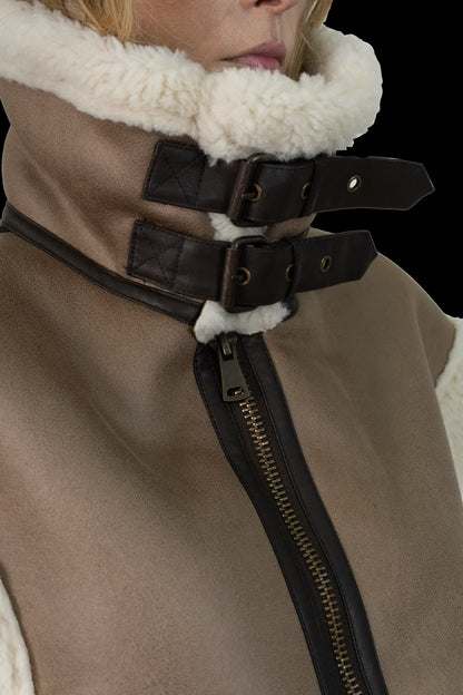 Colete Color Detalhe Zara