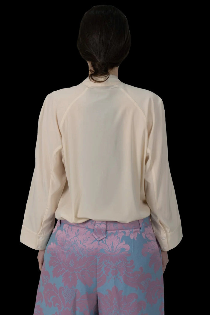 Blusa Creme Detalhe blusa Fillity