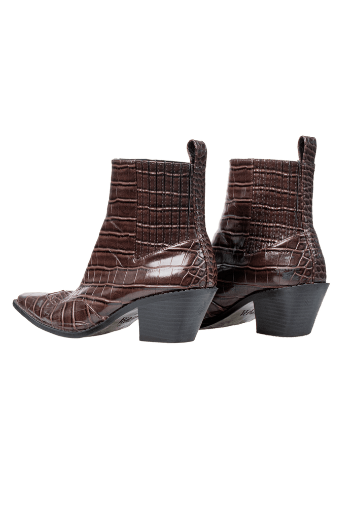 Bota Marrom textura bota Zara