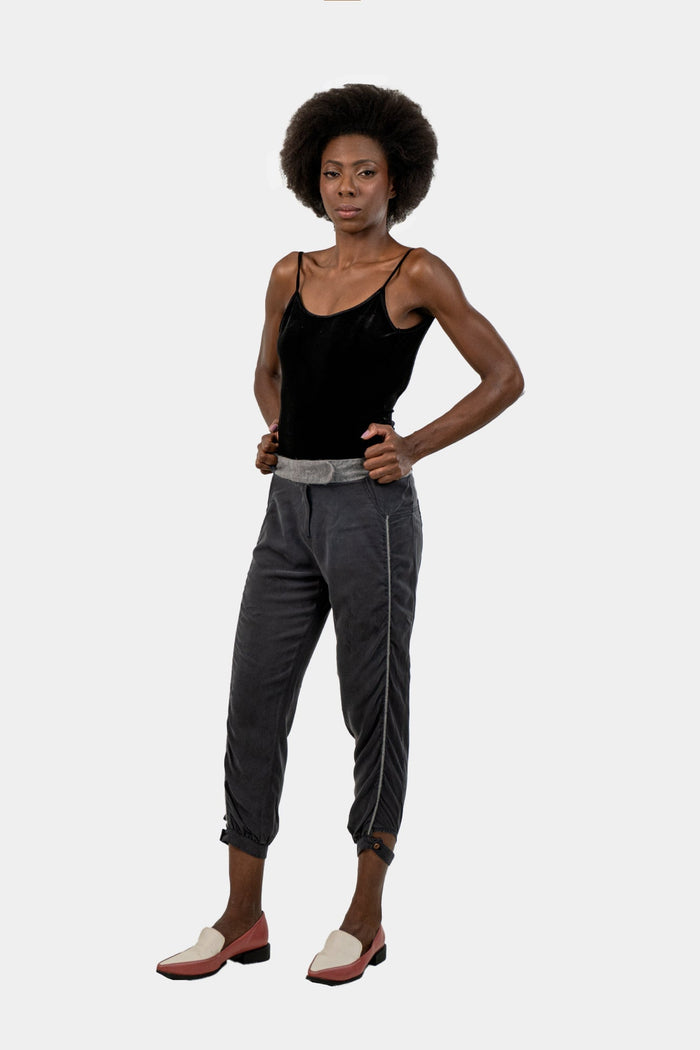 Calça Cinza Detalhe Calça Paula Raia
