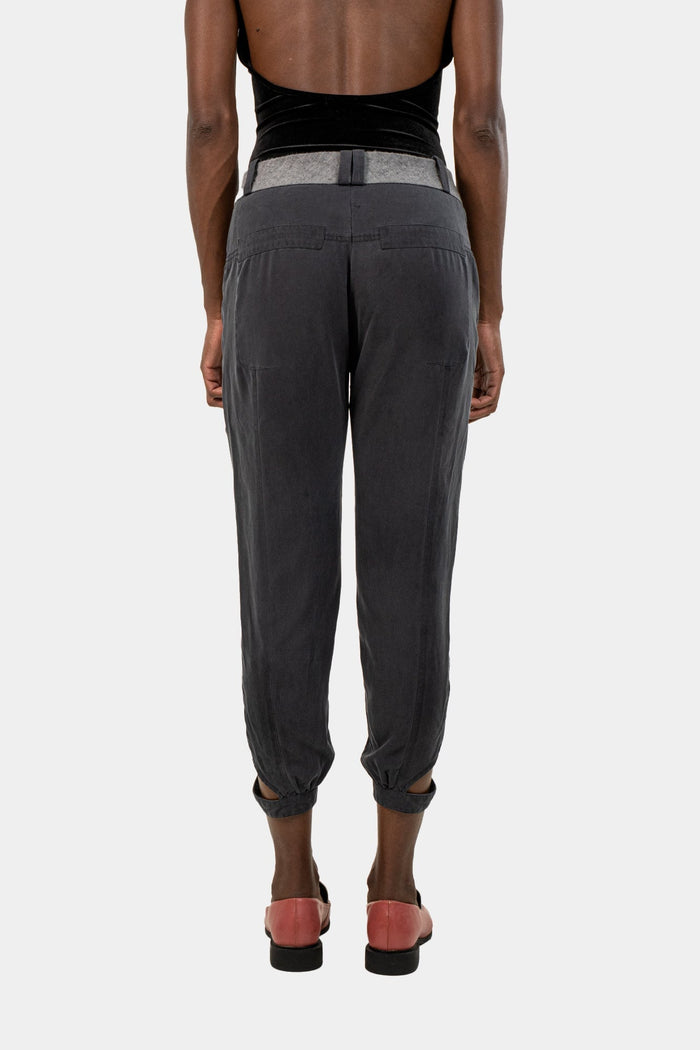 Calça Cinza Detalhe Calça Paula Raia